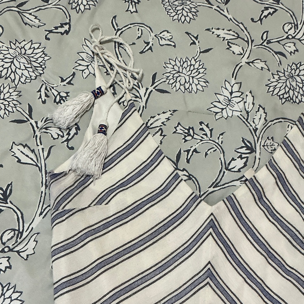 Striped Tassel midi dress - Picture 2 of 7